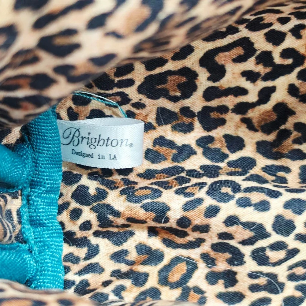 Brighton Makeup Bag Women Medium White Teal Jewelry Heart Love Leopard Print